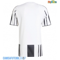 Camisa de time de futebol Juventus Replicas 1º Equipamento 2025-26 Manga Curta